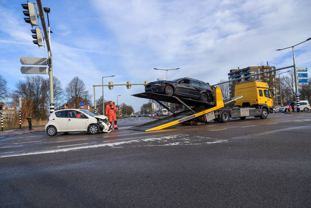 Flinke schade bij ongeval op kruising (Amersfoort)
