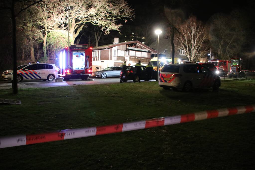 Persoon zwaargewond tijdens werkzaamheden achter woning (Wageningen)