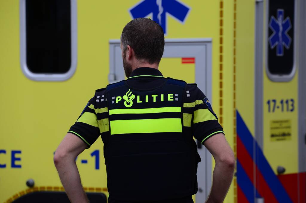 Arrestatieteam treft dader schietpartij zwaargewond aan (Oss)