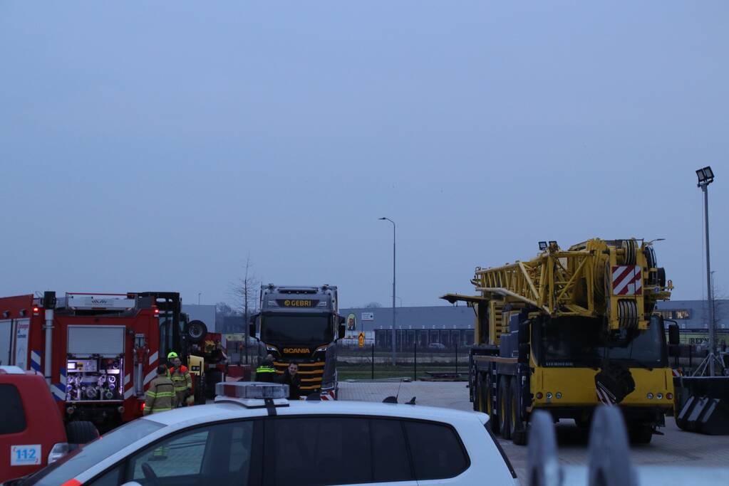 Telescoopkraan vat vlam (Barneveld)