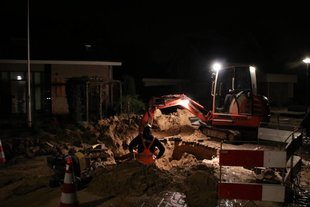Zesenzestig huishoudens zonder water door gesprongen waterleiding (Barneveld)