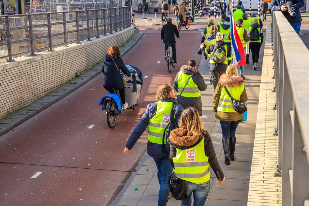 Gele hesjes demonstratie tegen NOS