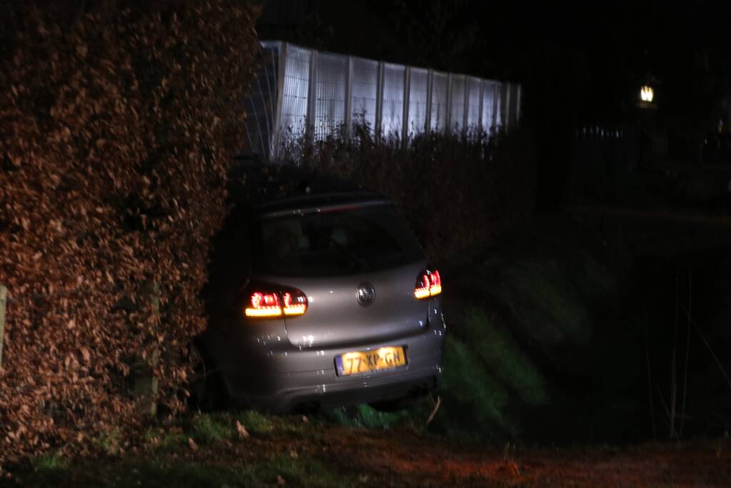 Twee gewonden bij eenzijdig ongeval