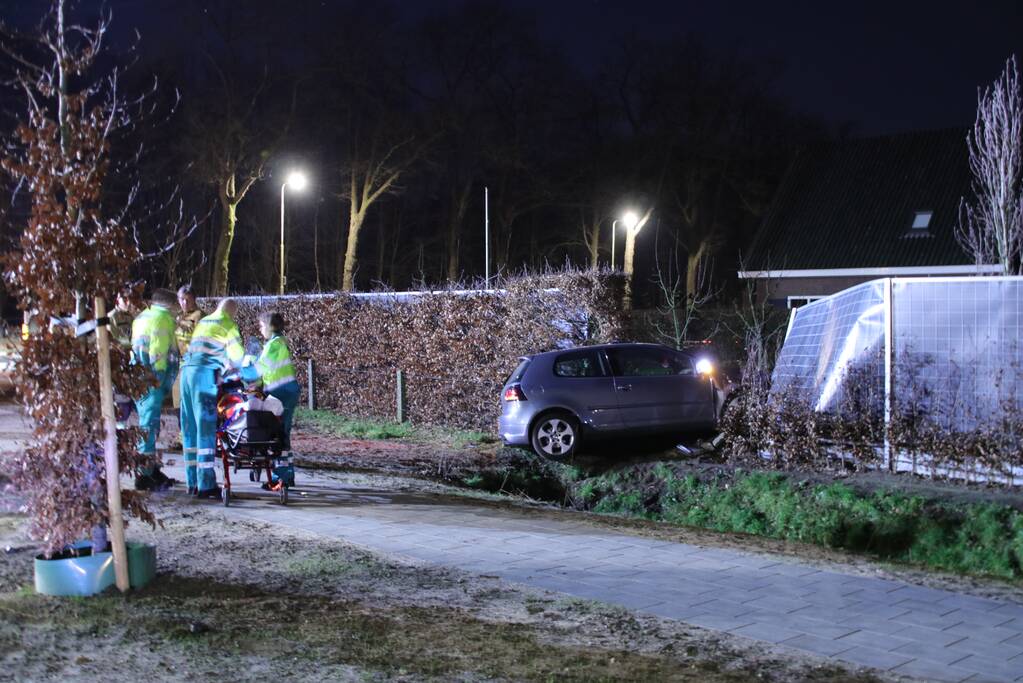 Twee gewonden bij eenzijdig ongeval