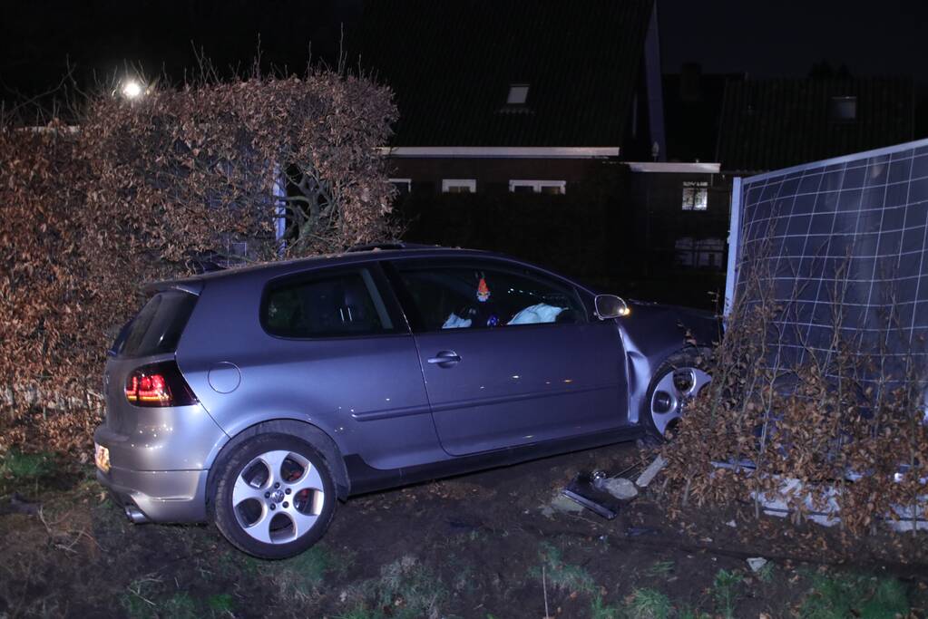 Twee gewonden bij eenzijdig ongeval