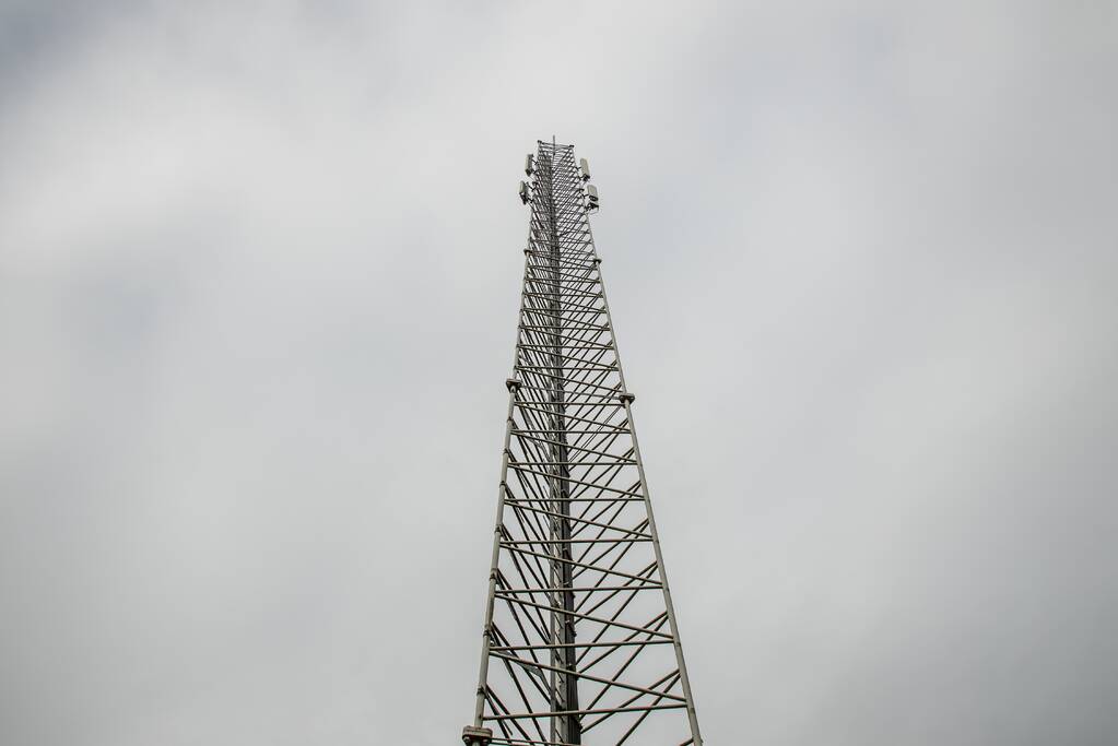 Zendmast Vlasakkers verdwijnt (Amersfoort)