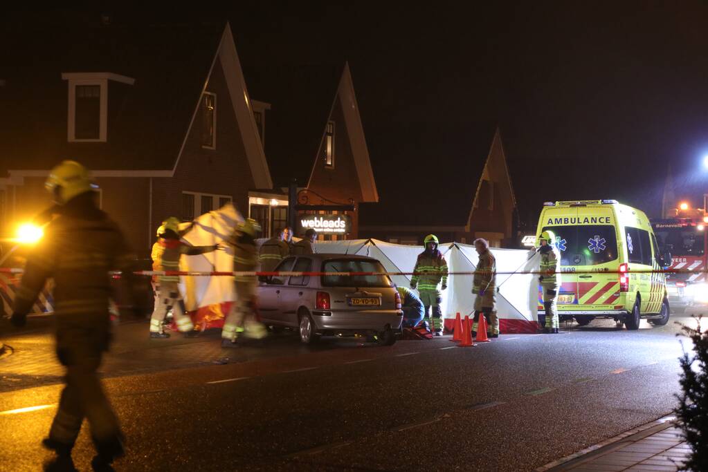 17-jarig scooterrijdster overleden bij aanrijding met auto (Kootwijkerbroek)