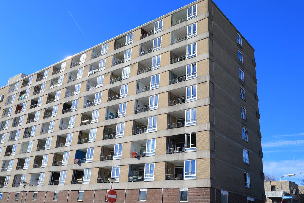 Drie personen gewond na brand in appartement (Amersfoort)