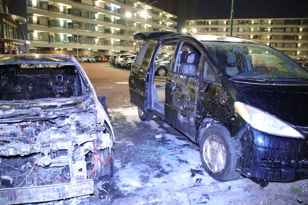 Auto verwoest door brand (Veenendaal)