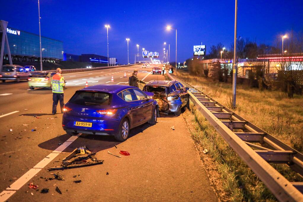 Veel schade bij kop-staart aanrijding (Amersfoort)