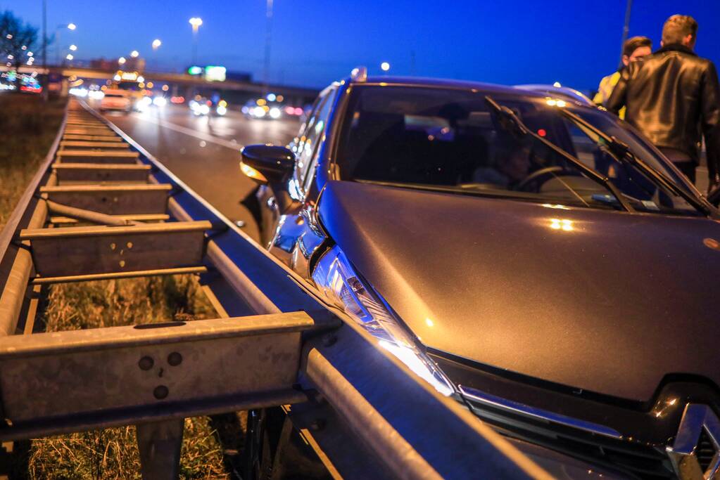 Veel schade bij kop-staart aanrijding (Amersfoort)