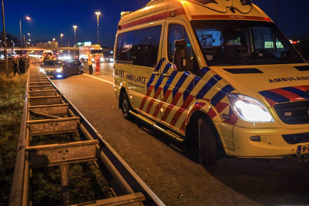 Veel schade bij kop-staart aanrijding (Amersfoort)