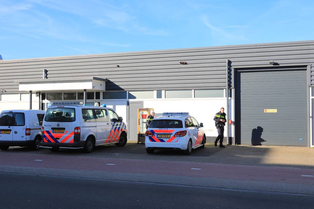 600 wietplanten gevonden in bedrijfspand (Bunschoten-Spakenburg)