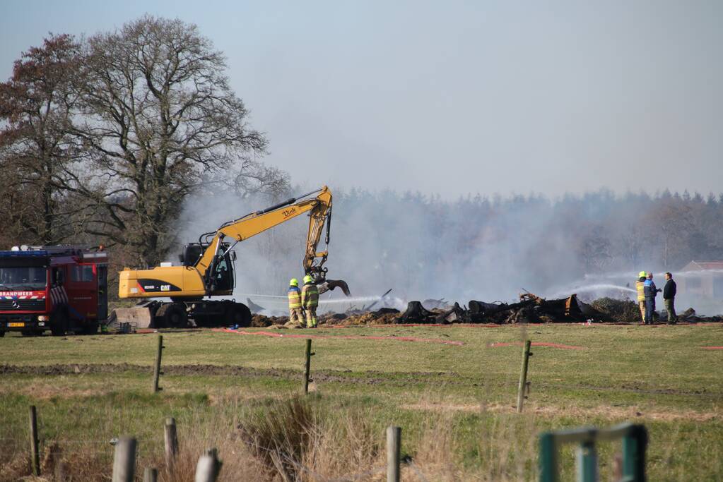 Veel rook bij brand in berg afval (Scherpenzeel)