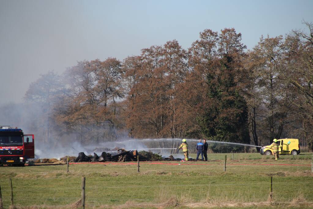 Veel rook bij brand in berg afval (Scherpenzeel)