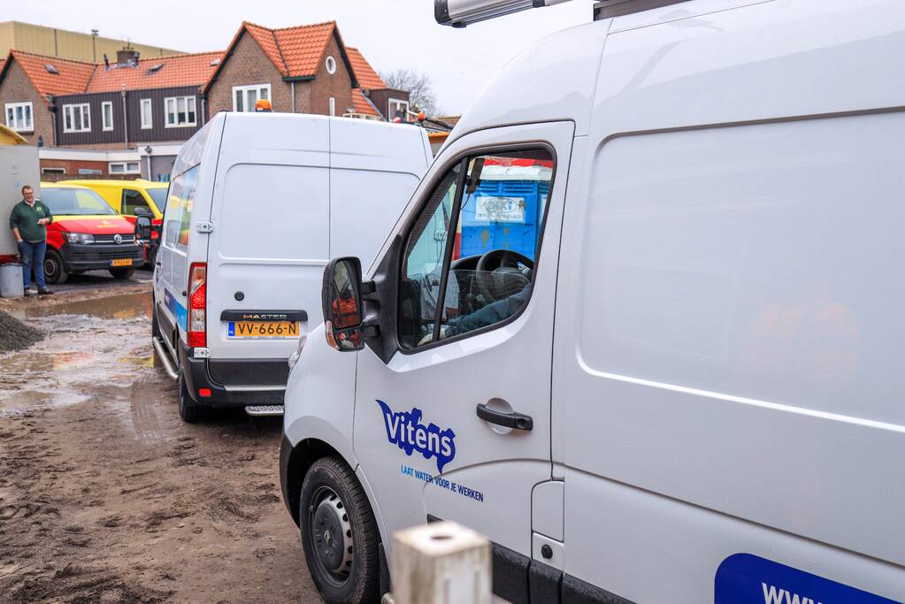Hoofdwaterleiding geraakt bij graafwerkzaamheden (Amersfoort)