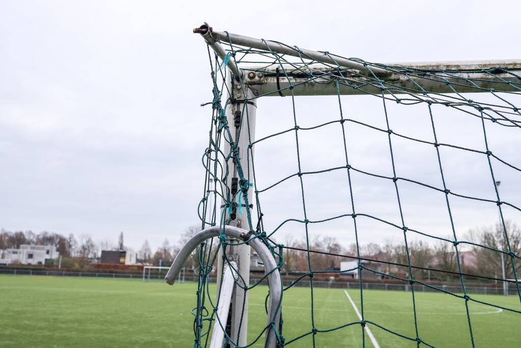 Doelen vernield voetbalclub VVZA (Amersfoort)