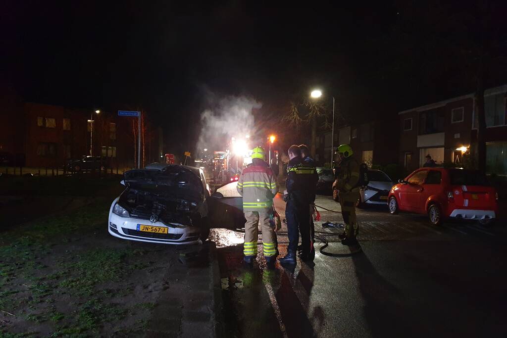 Auto verwoest door brand