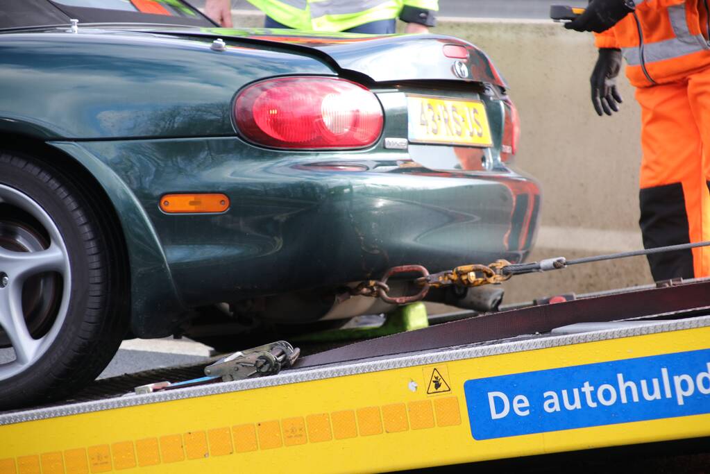 Opnieuw auto uit de bocht gevlogen op beruchte afrit