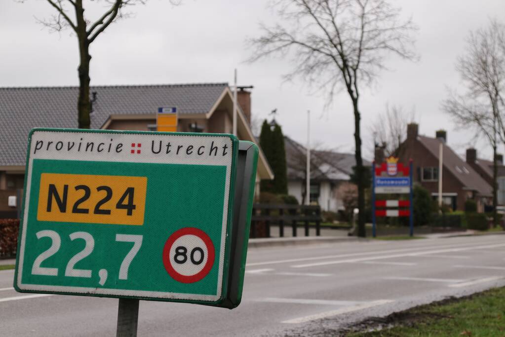 Renswoude plaatst borden om de Dorpsstraat veiliger te maken