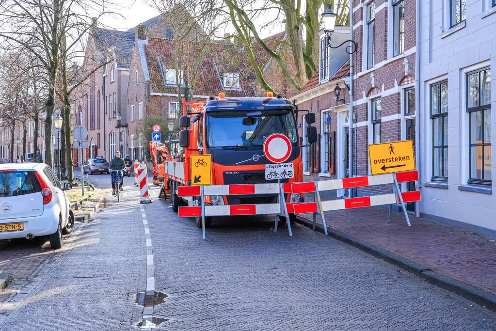 Straat afgesloten door lekkage in afsluiter