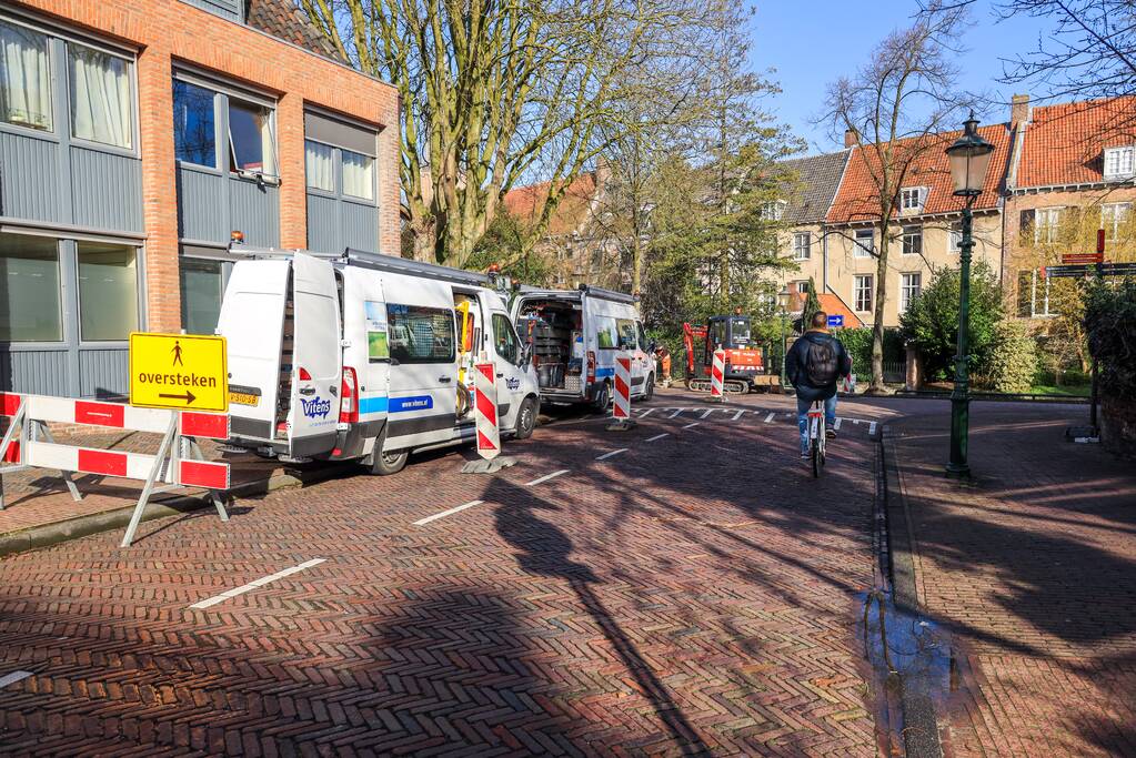 Straat afgesloten door lekkage in afsluiter