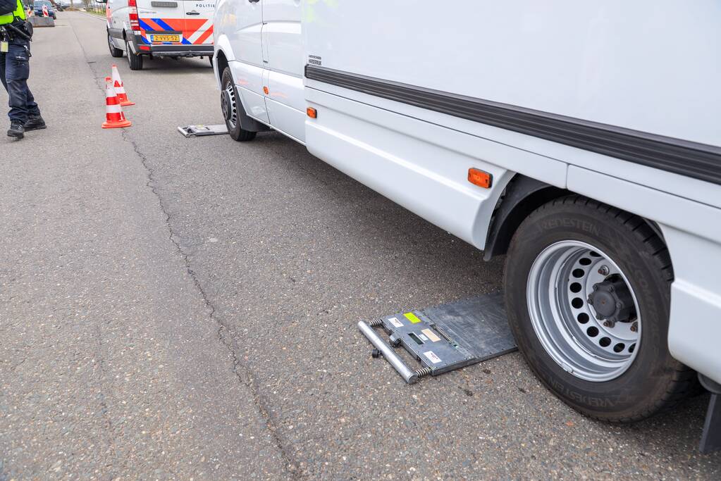 Verkeerscontrole combinatie-voertuigen