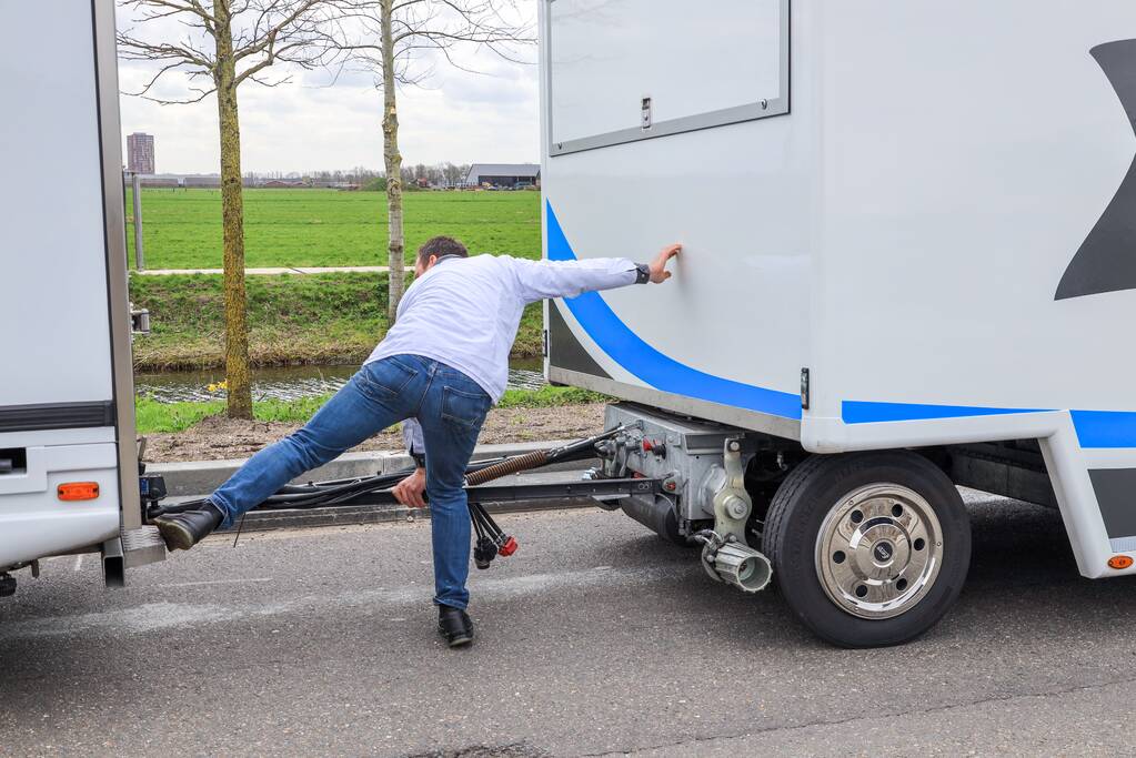 Verkeerscontrole combinatie-voertuigen