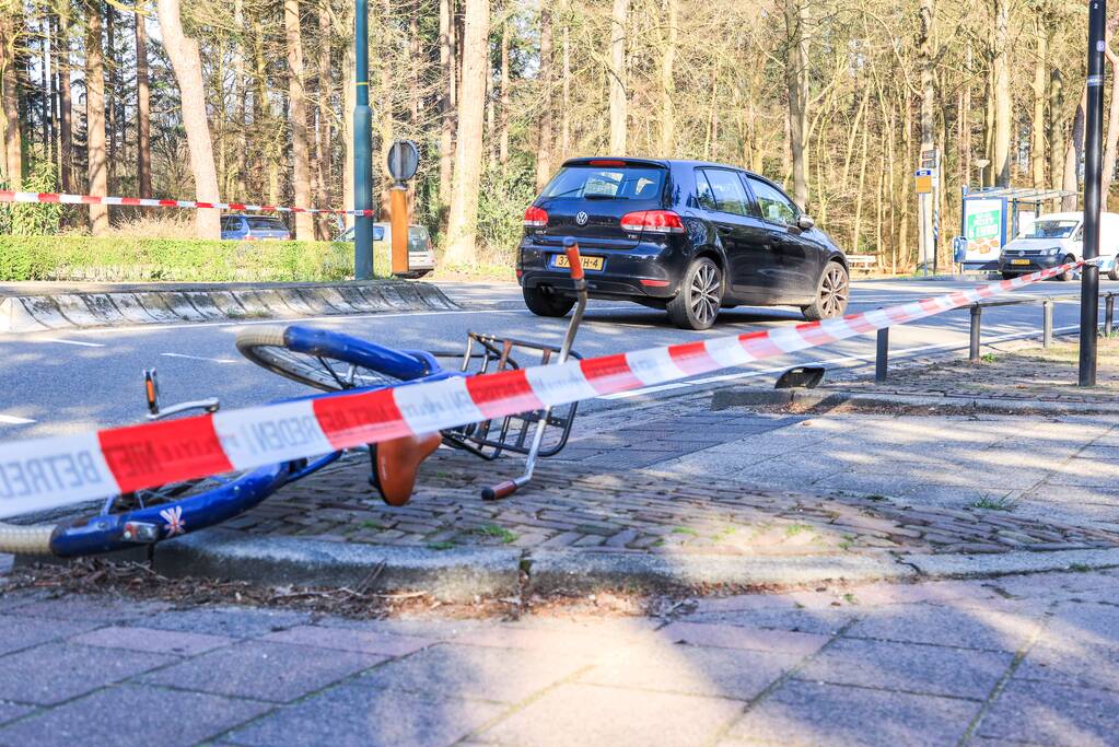 Fietsster ernstig gewond na aanrijding