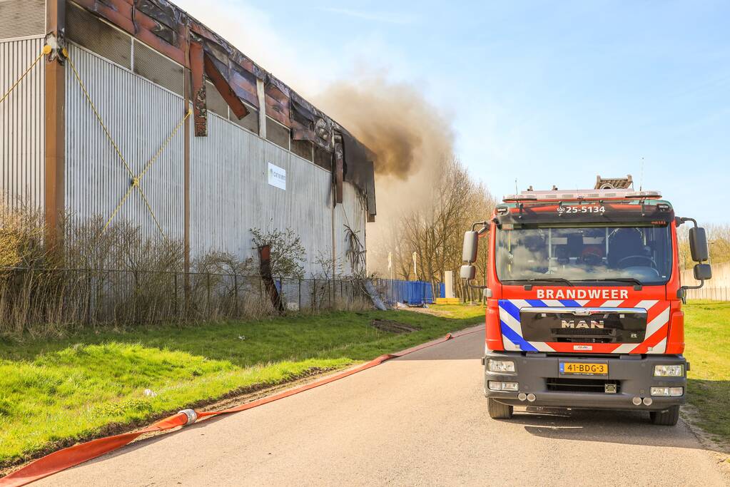 Grote brand recyclingbedrijf De Vijfhoek - Cirwinn