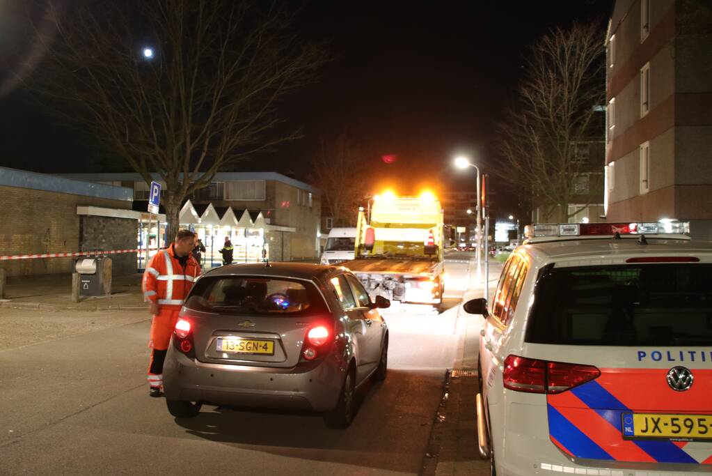 Drie aanhoudingen na poging brandstichting supermarkt, Operaplein