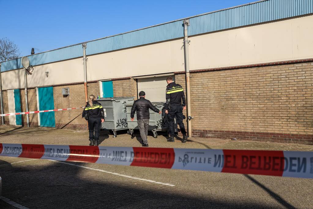 Onderzoek na poging brandstichting supermarkt, Operaplein