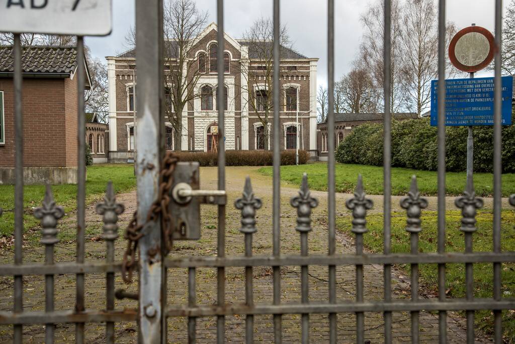 Rijksmonument voormalig Militair Hospital te koop, Hogeweg
