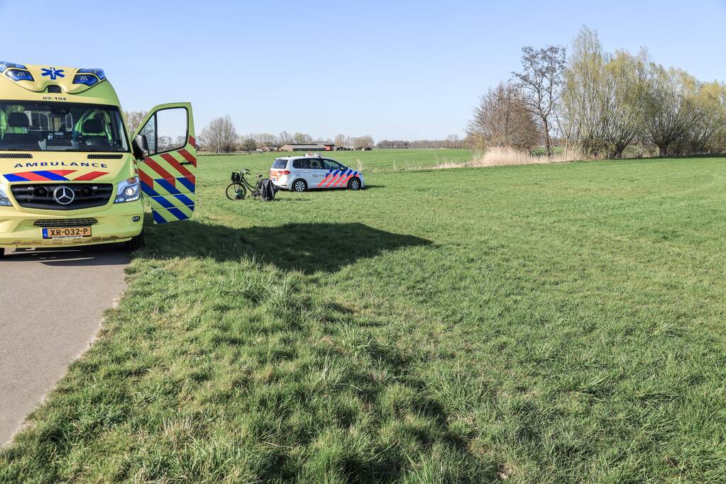 Jongeman gewond bij bermbrand