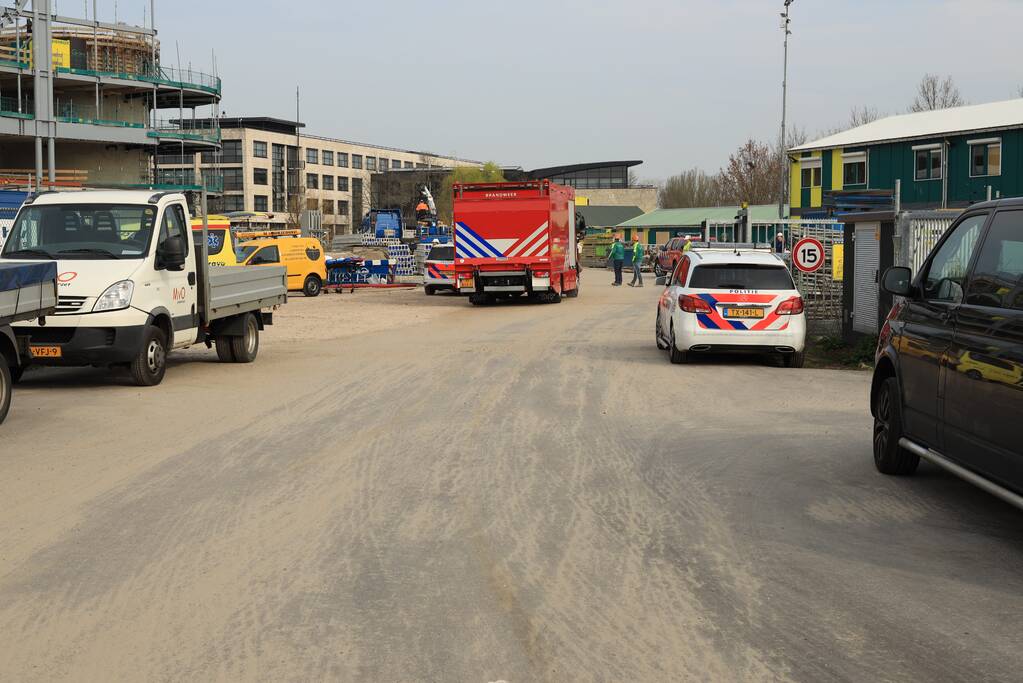 Persoon ernstig gewond op bouwplaats