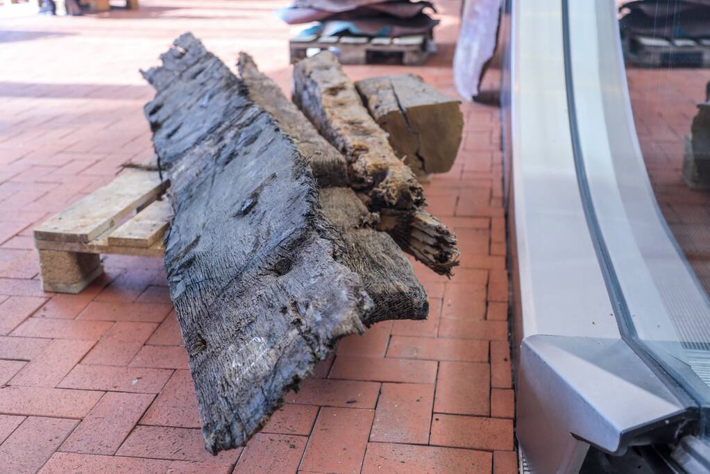 Minister Cultureel Erfgoed onthult oudste Nederlands scheepswrak