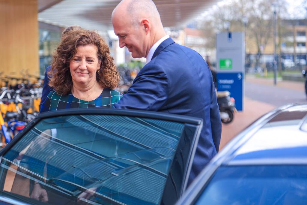 Minister Cultureel Erfgoed onthult oudste Nederlands scheepswrak