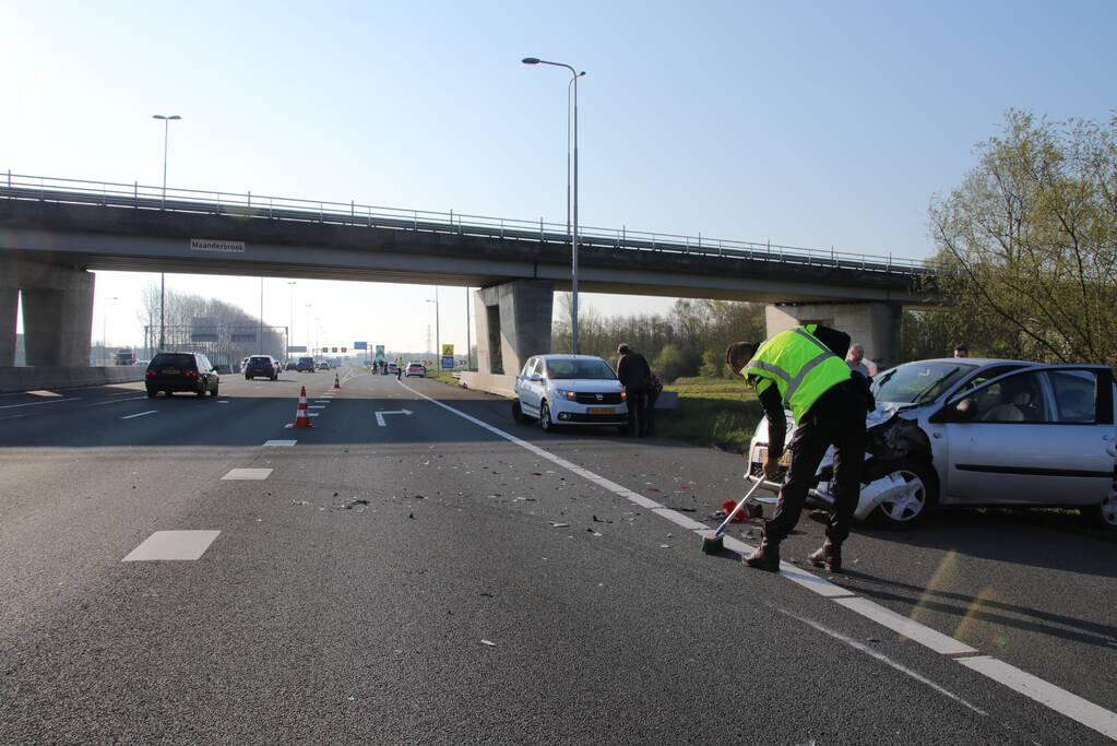 Snelweg afgesloten na meerdere ongevallen