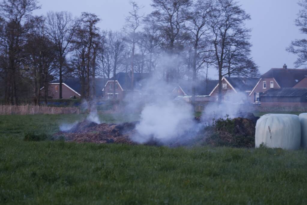 Broei veroorzaakt afvalbrand met veel rookontwikkeling