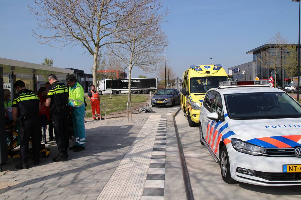 Scholier aangereden en gewond op gevaarlijke kruising