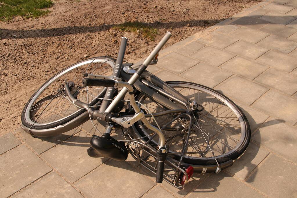 Scholier aangereden en gewond op gevaarlijke kruising