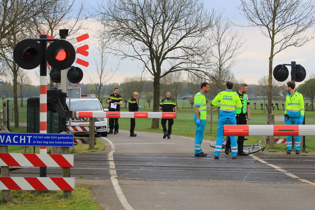 Schennispleger uit stilstaande trein gehaald en gearresteerd