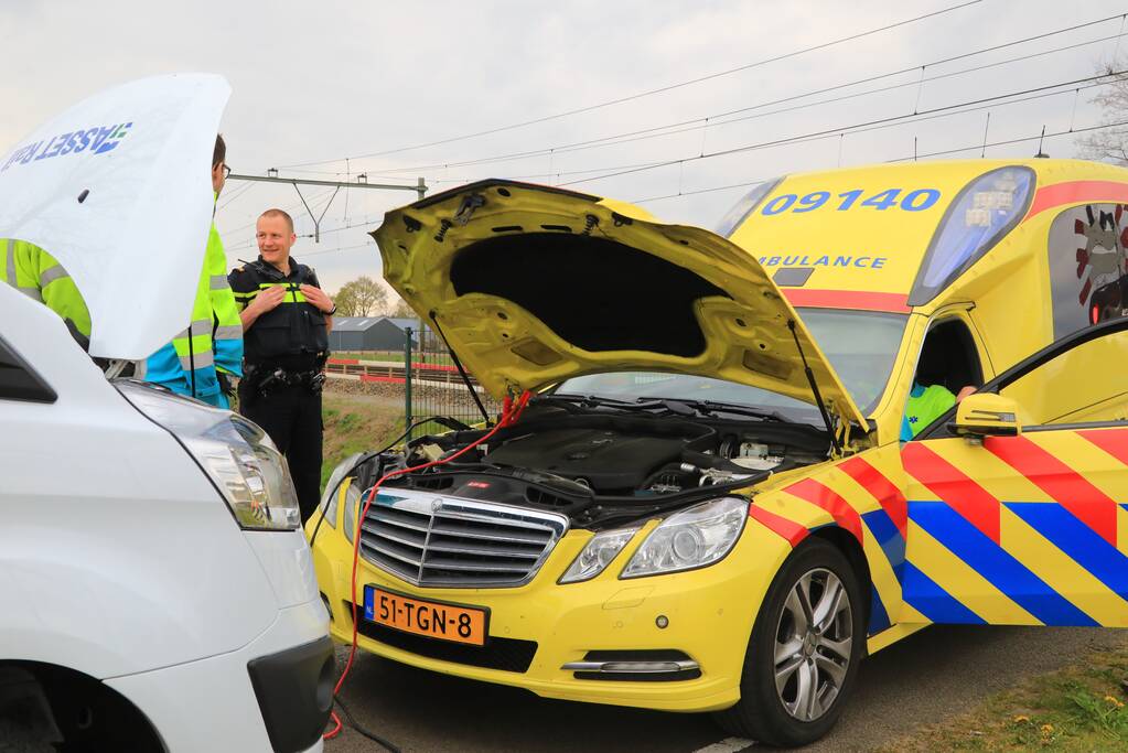 Schennispleger uit stilstaande trein gehaald en gearresteerd