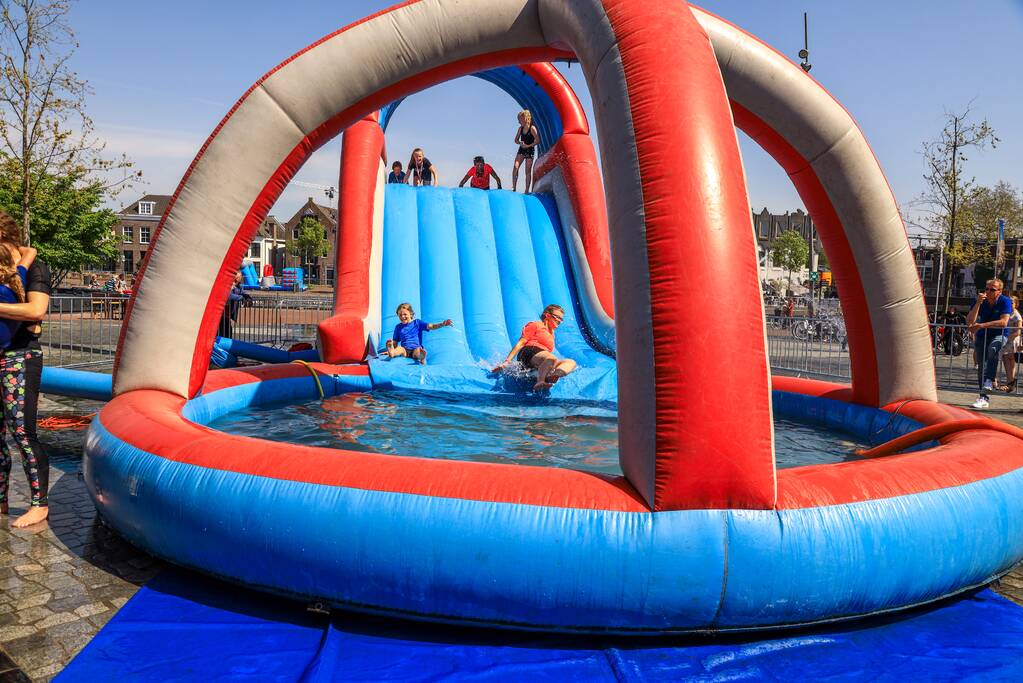 800 sporters rennen mee in Obstacle Run