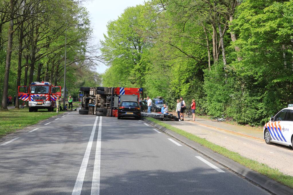 Brandweerwagen crasht tijdens spoedrit