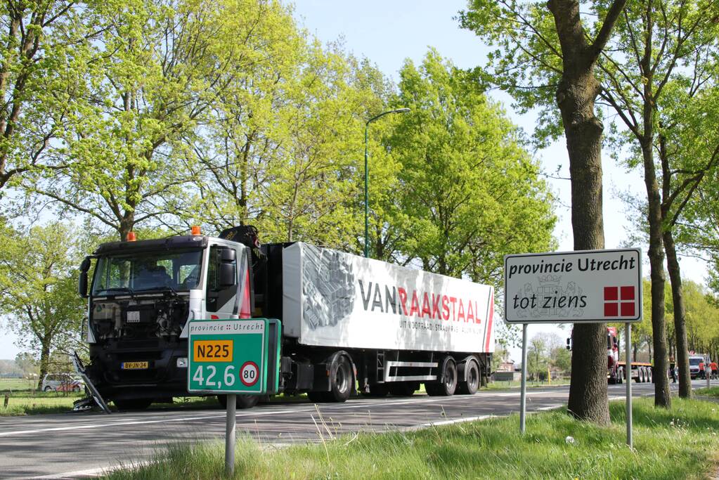 Fietser overleden na aanrijding met vrachtwagen