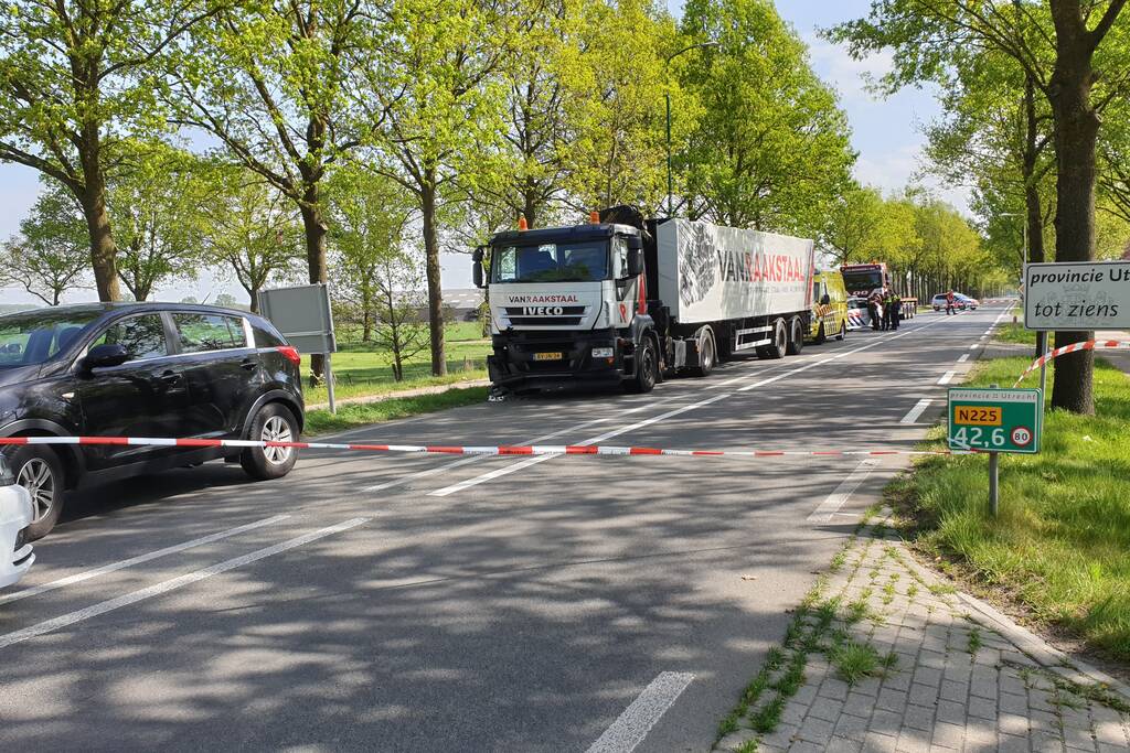 Fietser overleden na aanrijding met vrachtwagen