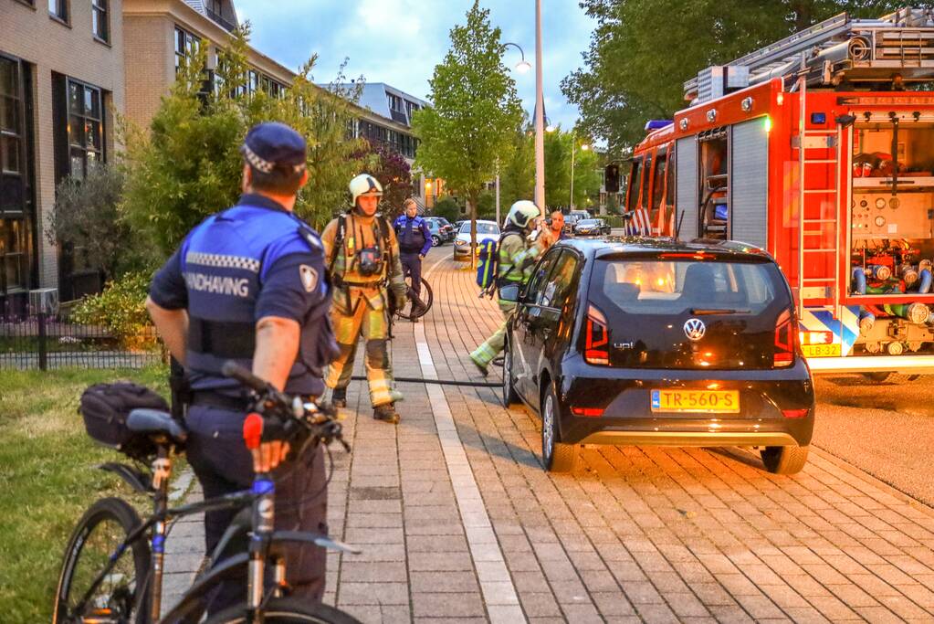Buurman ontdekt schoorsteenbrand