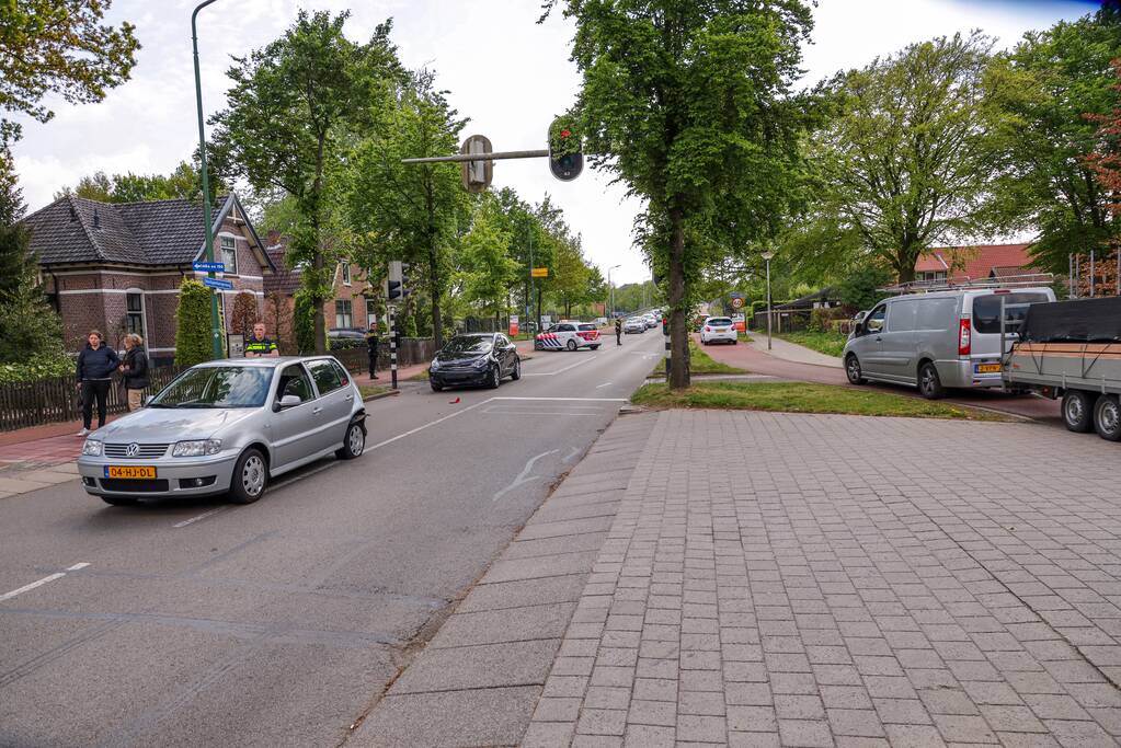 Automobiliste gewond bij botsing