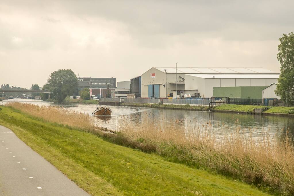 Botter BU.20 verlaat Eemplein